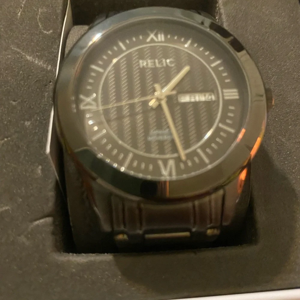 Relic watch black with Roman Numerals - Picture 1 of 7